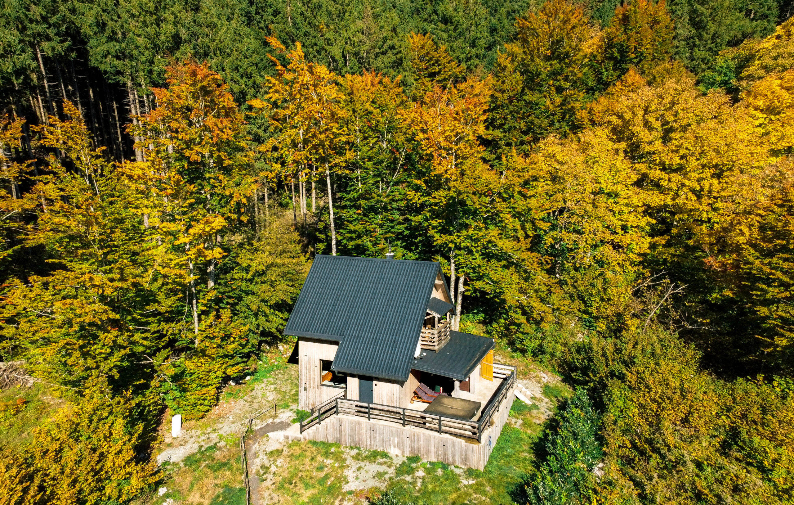 jesen_chalet_dream_sky